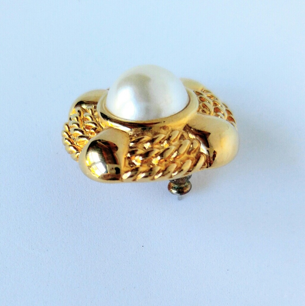 VINTAGE Signed JS Gold & Pearl Earrings-Rope - Picture 3 of 5